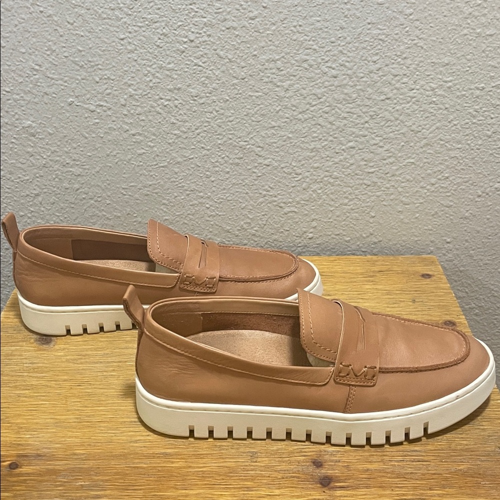 Vionic Uptown Loafer, size 8 - Picture 9 of 9